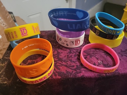 Lotto bracciali in gomma - 11,